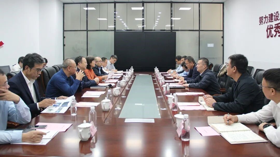 劝华集团、一帆视频
与天津轨道交通集团座谈交流